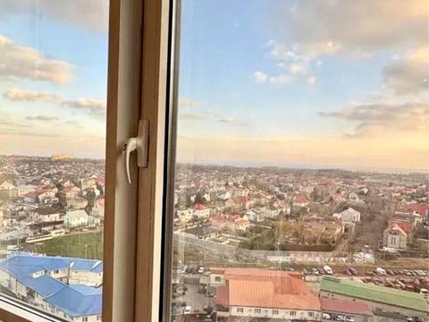 квартира за адресою Перлинна вул., 1