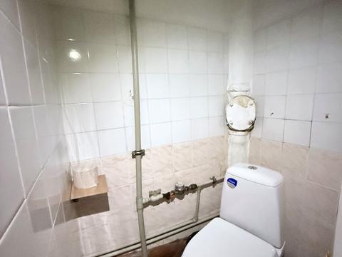 комерційна за адресою Пастера вул., 21