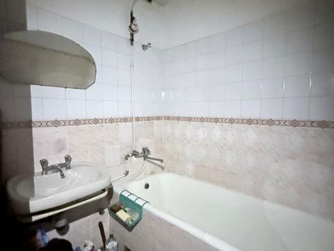 комерційна за адресою Пастера вул., 21