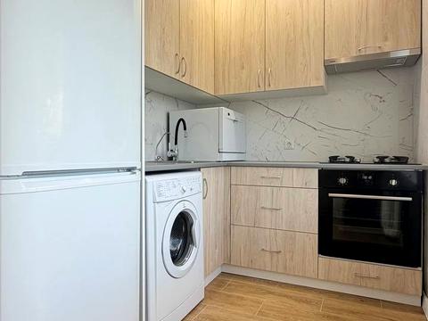 квартира за адресою Верховної Ради бульв., 1-А