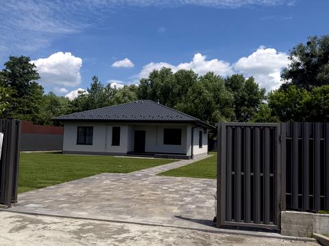 будинок за адресою Вишнева