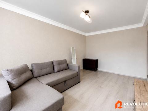 квартира за адресою Зодчих вул., 40