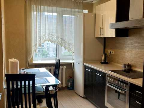 квартира за адресою Дмитра Багалія вул. (Пожарського), 8