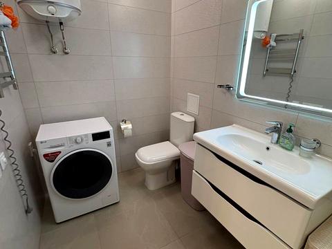 квартира за адресою Домобудівельна вул., 9