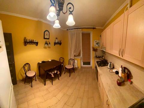 квартира за адресою Олексія Вадатурського вул. (Маршала Малиновського), 57