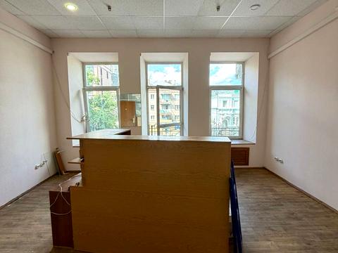 комерційна за адресою 93-ї Холодноярської Бригади вул., 5