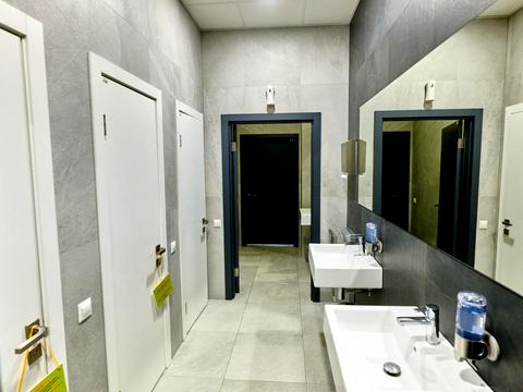 комерційна за адресою Сім'ї Прахових вул. (Гайдара), 54