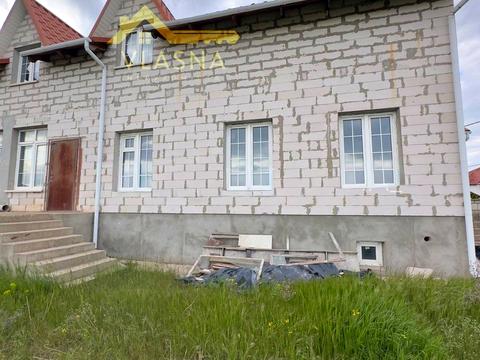 дом по адресу Шкільна ул., 1