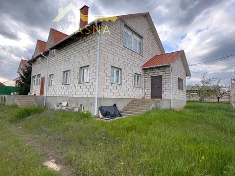 дом по адресу Шкільна ул., 1