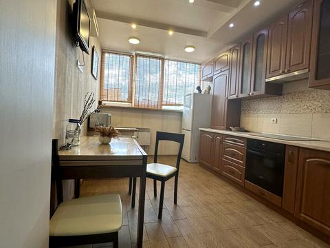 квартира за адресою Сім'ї Кульженків вул. (Петра Дегтяренка), 35