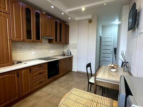 квартира за адресою Сім'ї Кульженків вул. (Петра Дегтяренка), 35