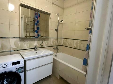 квартира за адресою Сім'ї Кульженків вул. (Петра Дегтяренка), 35