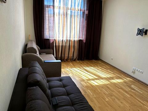 квартира за адресою Сім'ї Кульженків вул. (Петра Дегтяренка), 35