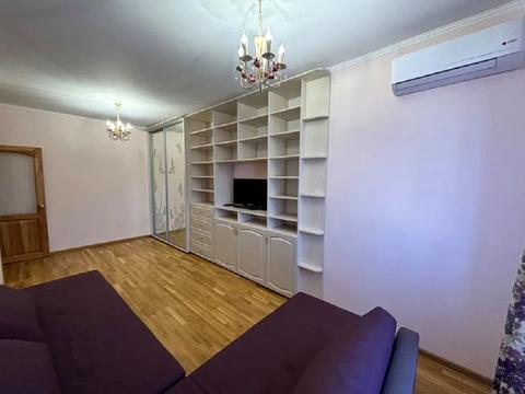 квартира за адресою Академіка Глушкова просп., 9-В