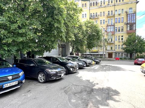 коммерческая по адресу Киев, Круглоуниверситетская ул., 11