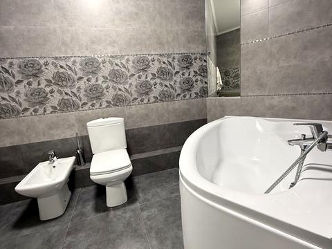 квартира за адресою Софії Русової вул., 3