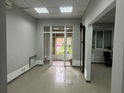 коммерческая по адресу Максимилиановская ул. (Ольминського), 8