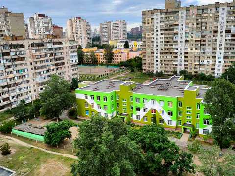 квартира по адресу Ларисы Руденко ул., 13