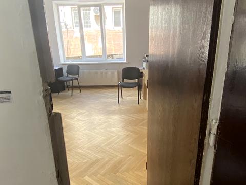 комерційна за адресою Львів, Тараса Шевченка вул., 4