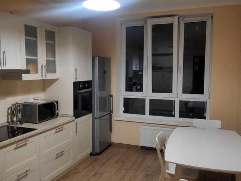 квартира за адресою Академіка Глушкова просп., 9-Г