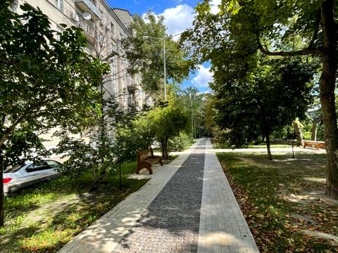 коммерческая по адресу Івана Козловського пер., 5