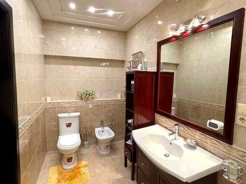 квартира за адресою Раїси Окіпної вул., 10-А