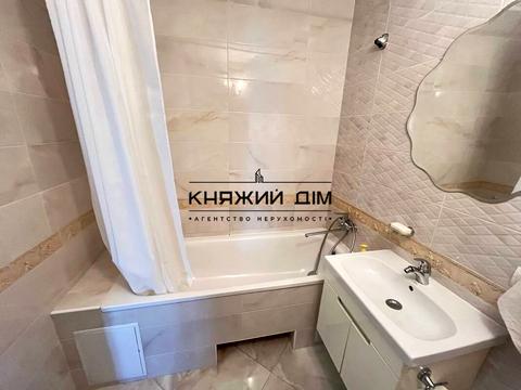 квартира по адресу Софии Русовой ул., 7