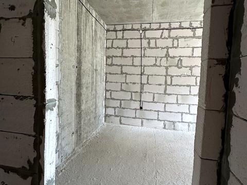 1868677585877937