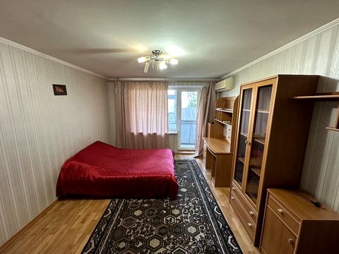 квартира за адресою Менахем-Мендл Шнеєрсона вул. (Мініна), 9
