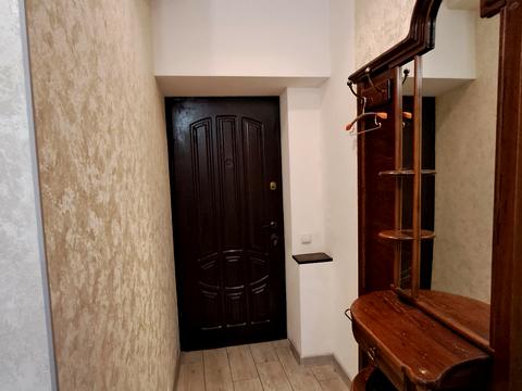 комерційна за адресою Прорізна вул., 5