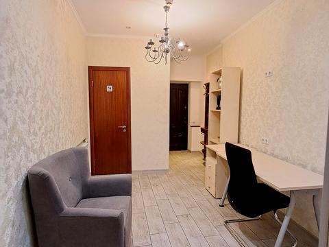 комерційна за адресою Прорізна вул., 5