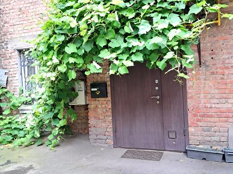 комерційна за адресою Прорізна вул., 5