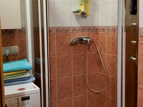 квартира за адресою Євгена Коновальця вул. (), 97