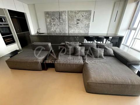 квартира по адресу Авиаконструктора Антонова ул., 4