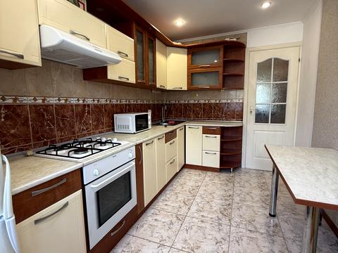 квартира по адресу Степана Бандеры ул., 15а