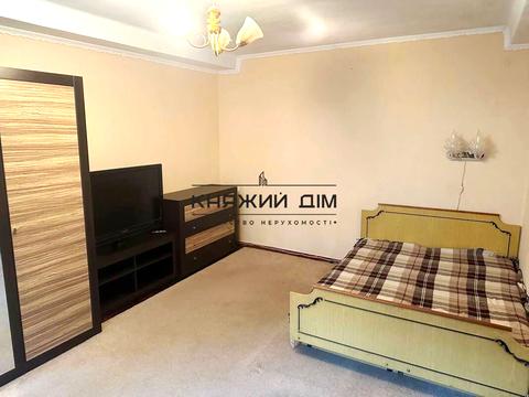 квартира за адресою Золотоустівська вул., 1