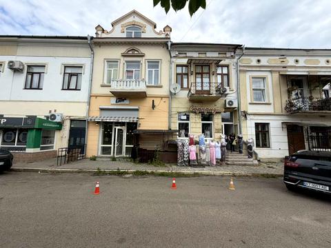 коммерческая по адресу Площа Ринок, 2