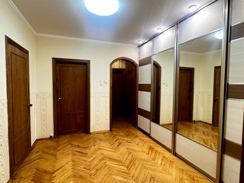 квартира по адресу Червоной Калины просп. (Владимира Маяковского), 38/10