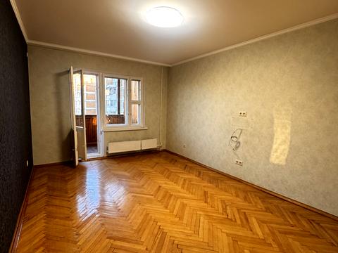 квартира по адресу Червоной Калины просп. (Владимира Маяковского), 38/10