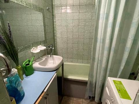 квартира по адресу Радистов ул., 2