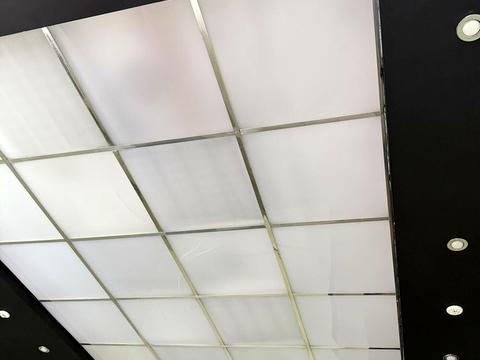комерційна за адресою Львів, Євгена Гребінки вул., 9