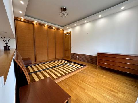 квартира по адресу Ивана Мазепы ул. (Січневого Повстання), 4