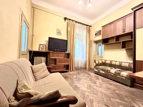 квартира за адресою Пекарська вул., 32