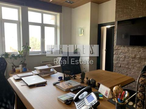 комерційна за адресою Липська вул., 19/7