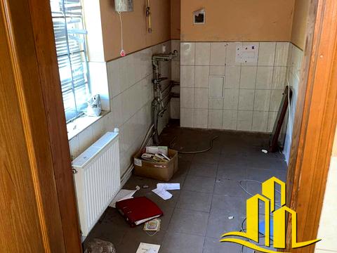 комерційна за адресою Степана Бандери, 112 А