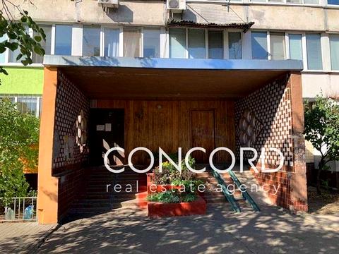 квартира за адресою Героїв полку "Азов" вул. (Маршала Малиновського), 4