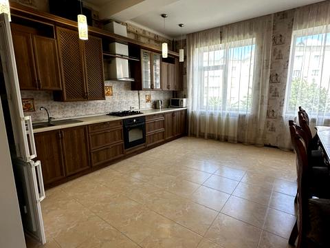 квартира за адресою Паркова вул., 48