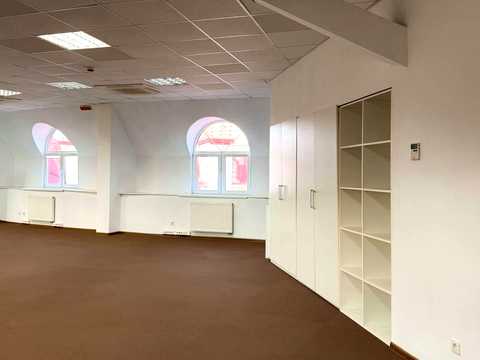 комерційна за адресою Київ, Рибальська вул., 10