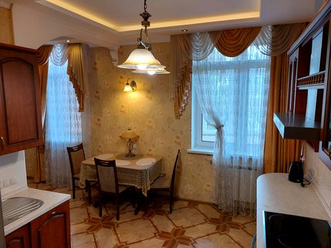 квартира за адресою Коперника вул., 11