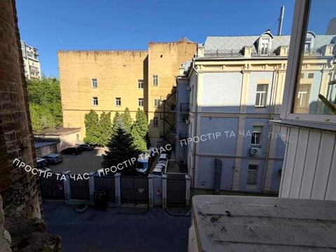 квартира за адресою Богдана Хмельницького вул., 50